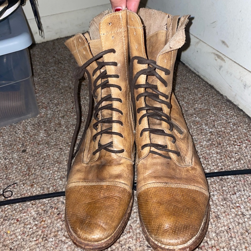 BedStu tight tie boots